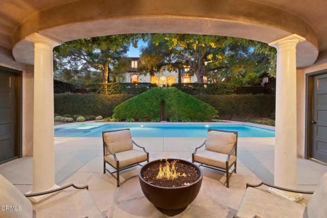 1290 Hillcrest Avenue, Pasadena, CA 91106