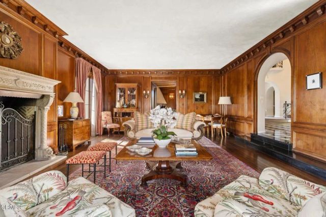 1290 Hillcrest Avenue, Pasadena, CA 91106