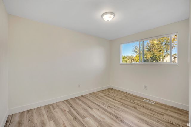 3814 W MANSFIELD CIR, West Jordan, UT 84084