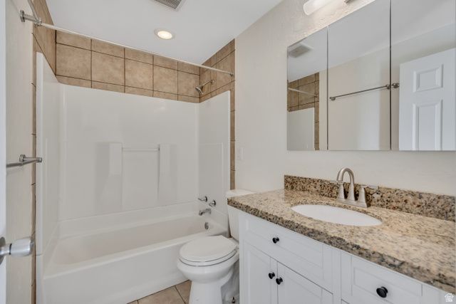 3814 W MANSFIELD CIR, West Jordan, UT 84084