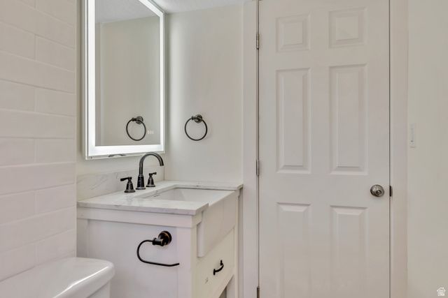 3814 W MANSFIELD CIR, West Jordan, UT 84084