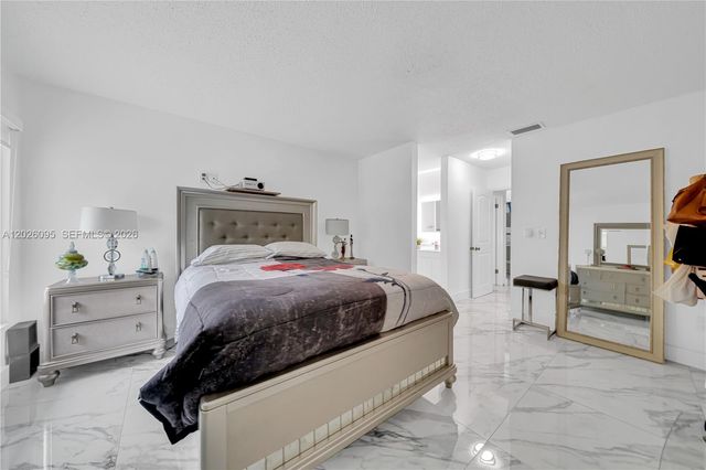 5835 SW 144th Cir Place, Miami, FL 33183