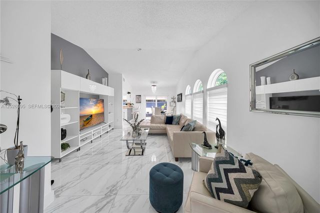 5835 SW 144th Cir Place, Miami, FL 33183