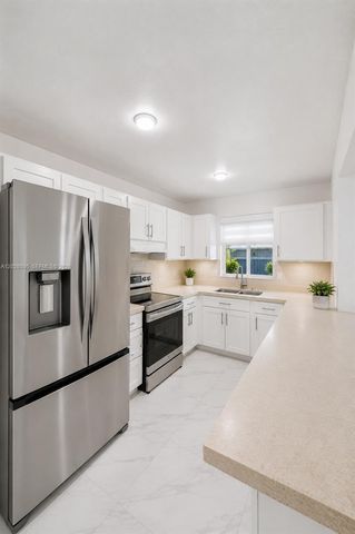 5835 SW 144th Cir Place, Miami, FL 33183