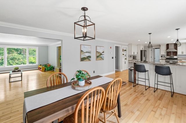 202 Baldwin St, Leicester, MA 01524