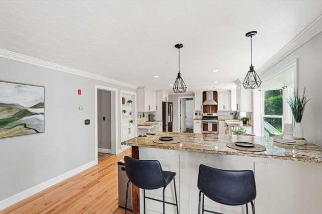202 Baldwin St, Leicester, MA 01524
