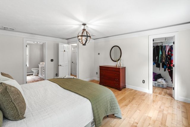 202 Baldwin St, Leicester, MA 01524