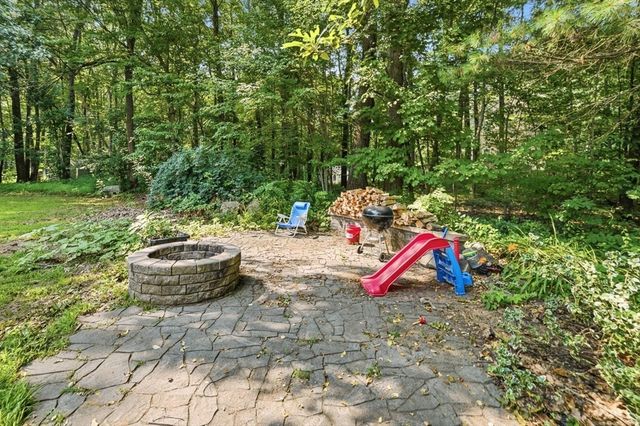 202 Baldwin St, Leicester, MA 01524
