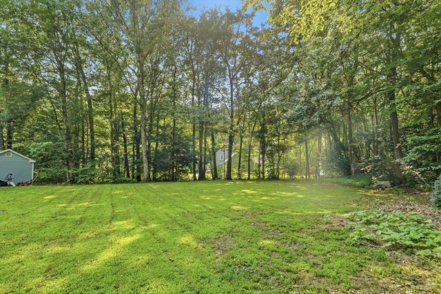 202 Baldwin St, Leicester, MA 01524