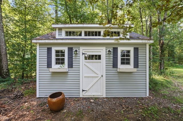 202 Baldwin St, Leicester, MA 01524