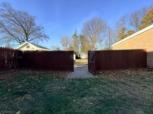 48 Broughton Ave 2, Bloomfield Twp., NJ 07003