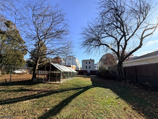 48 Broughton Ave 2, Bloomfield Twp., NJ 07003