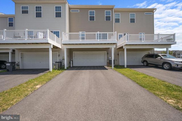 343 S PARKWAY DR, Middletown, DE 19709