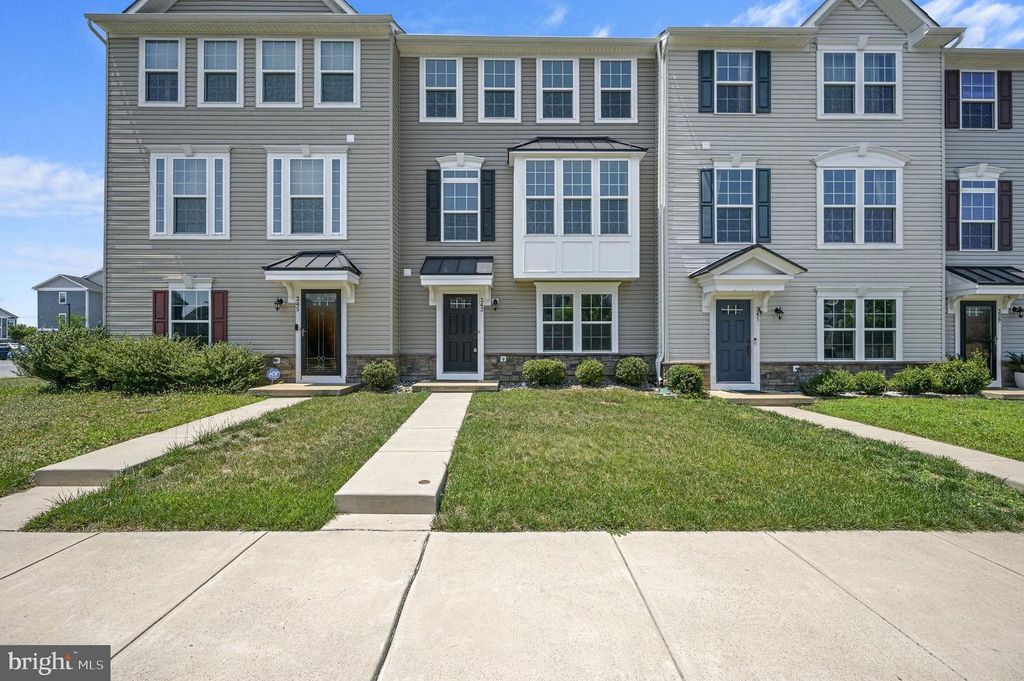 343 S PARKWAY DR, Middletown, DE 19709