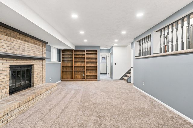 47795 Anna Court, Shelby Twp, MI 48315