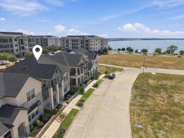 1814 Waterwalk Drive, Rowlett, TX 75088