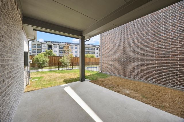 1814 Waterwalk Drive, Rowlett, TX 75088