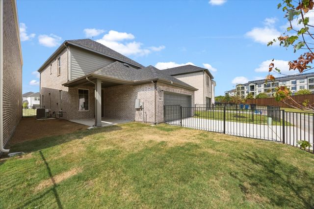 1814 Waterwalk Drive, Rowlett, TX 75088