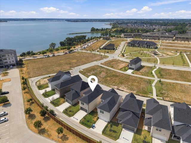1814 Waterwalk Drive, Rowlett, TX 75088