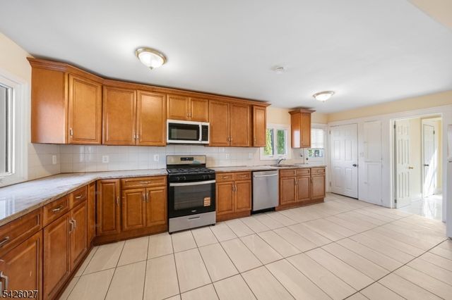 1118 Woodland Ave, Plainfield City, NJ 07060