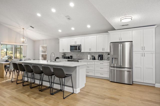 4411 WHITE OAK CIRCLE, Kissimmee, FL 34746