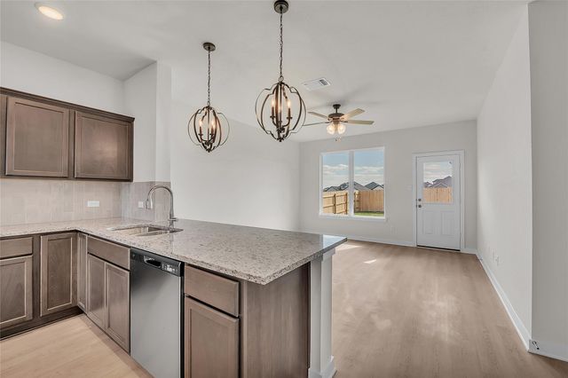 308 Boatright BLVD, Jarrell, TX 76537