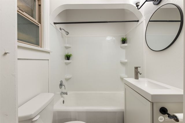 2010 13th Avenue NW, Puyallup, WA 98371