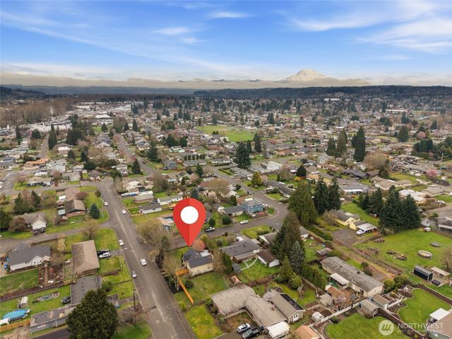 2010 13th Avenue NW, Puyallup, WA 98371