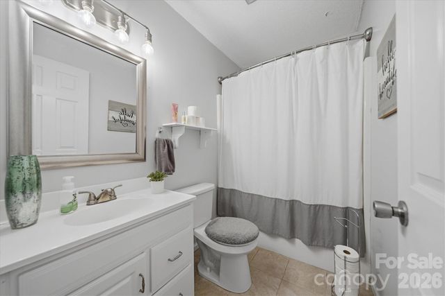 1118 N Frye Avenue, Newton, NC 28658