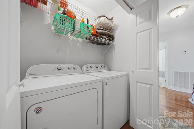 1118 N Frye Avenue, Newton, NC 28658