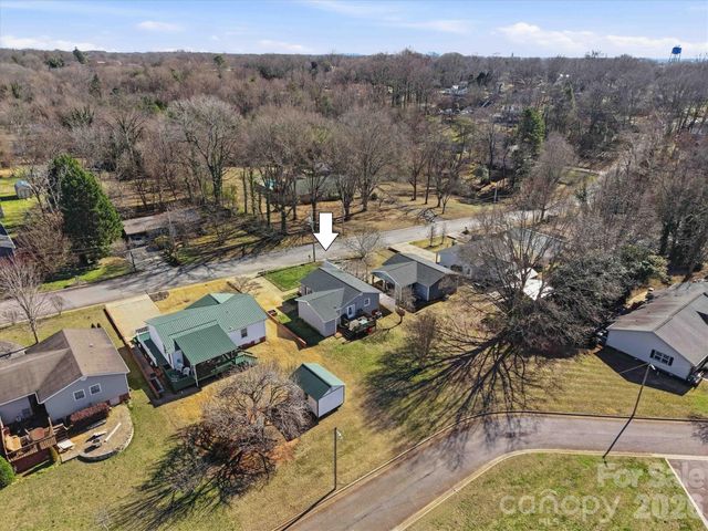 1118 N Frye Avenue, Newton, NC 28658