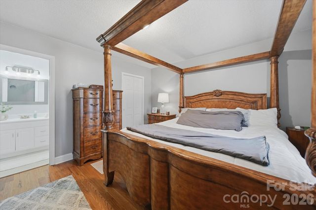 1118 N Frye Avenue, Newton, NC 28658