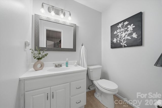 1118 N Frye Avenue, Newton, NC 28658