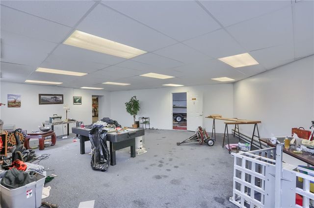 97 Helen St, Mckees Rocks, PA 15136