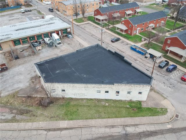 97 Helen St, Mckees Rocks, PA 15136