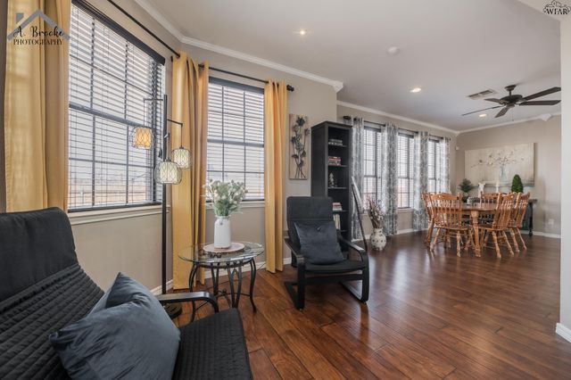 12 WORTHINGTON COURT, Wichita Falls, TX 76306