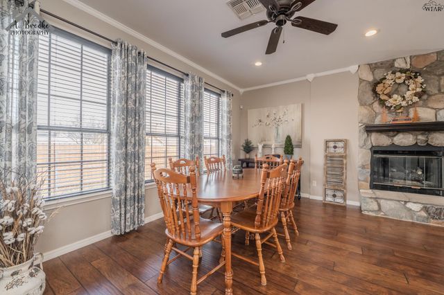 12 WORTHINGTON COURT, Wichita Falls, TX 76306