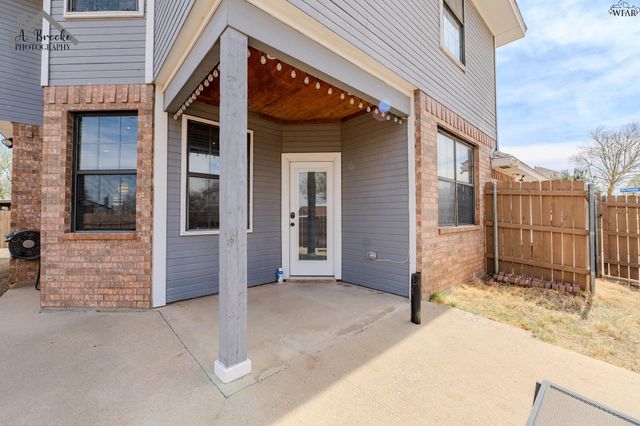 12 WORTHINGTON COURT, Wichita Falls, TX 76306