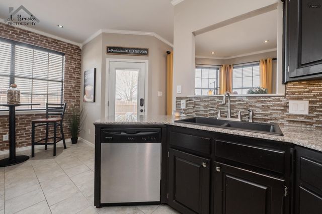 12 WORTHINGTON COURT, Wichita Falls, TX 76306