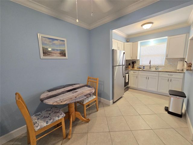 525 73RD AVENUE 2, St Pete Beach, FL 33706