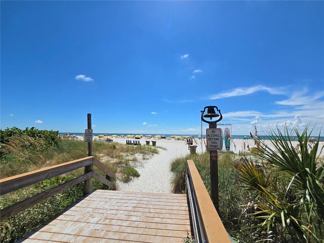 525 73RD AVENUE 2, St Pete Beach, FL 33706
