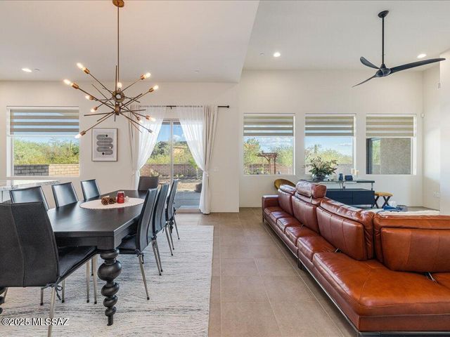 455 N Heritage Point Place, Sahuarita, AZ 85629