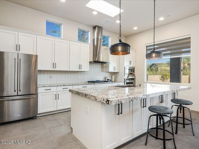 455 N Heritage Point Place, Sahuarita, AZ 85629