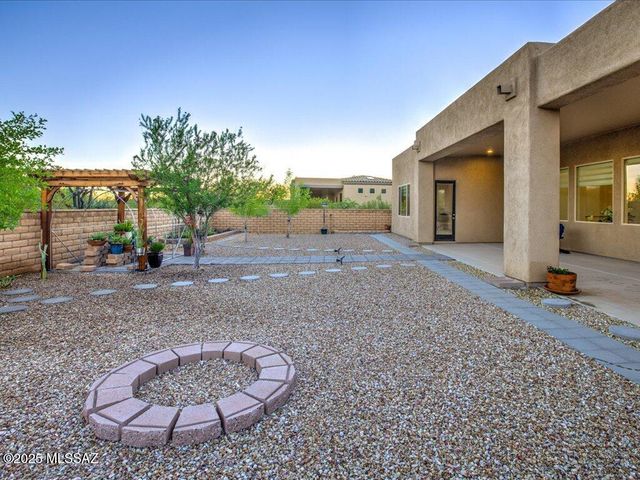 455 N Heritage Point Place, Sahuarita, AZ 85629