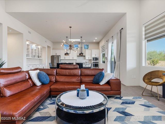 455 N Heritage Point Place, Sahuarita, AZ 85629