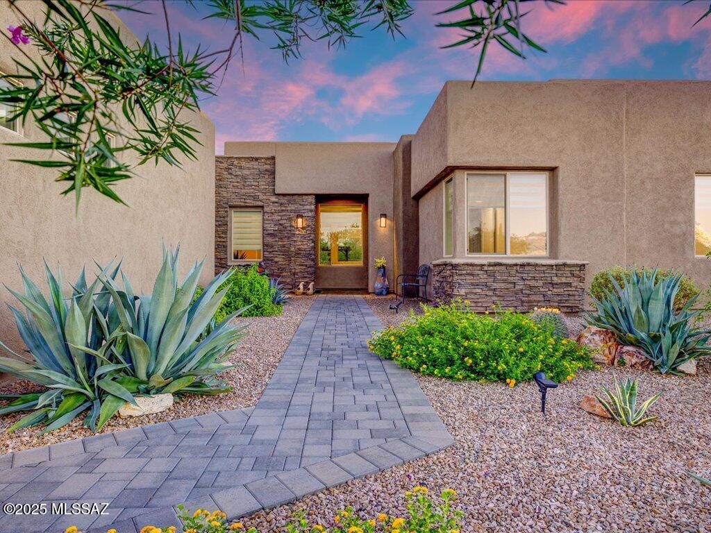 455 N Heritage Point Place, Sahuarita, AZ 85629