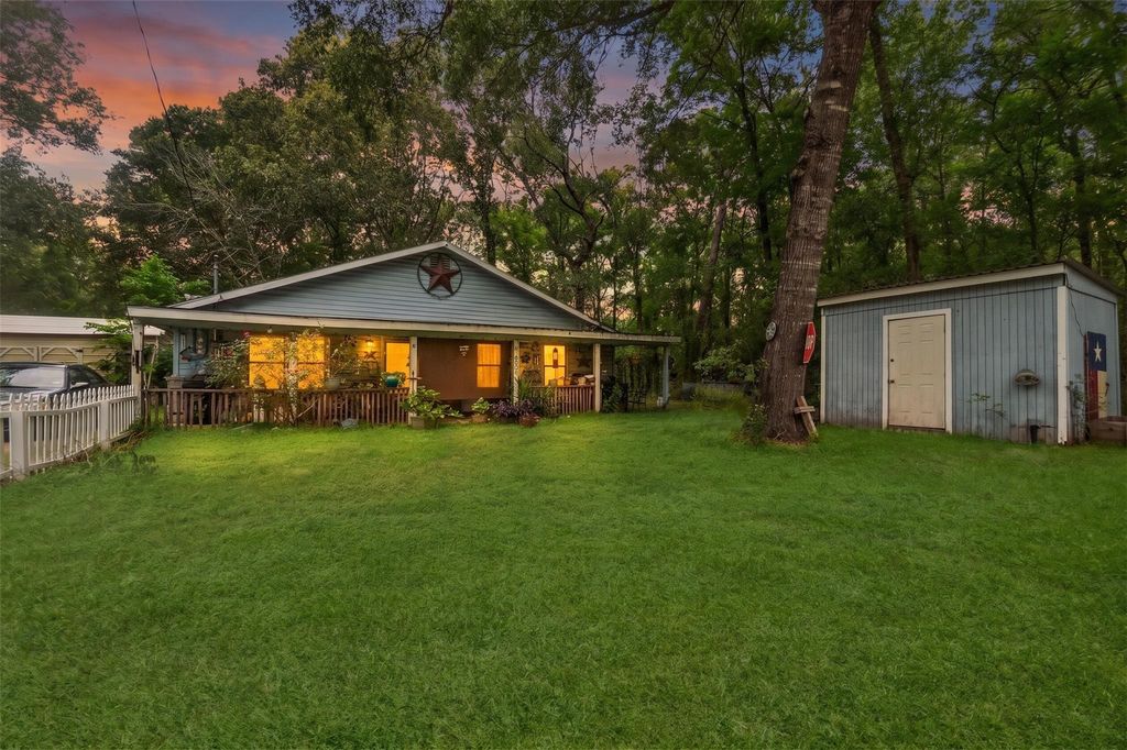 137 Lero Lane, Livingston, TX 77351