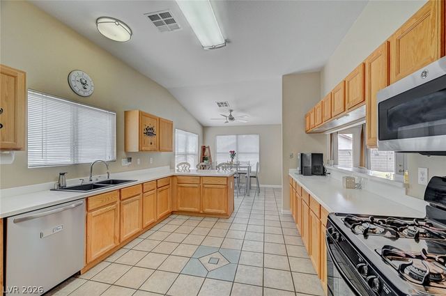 1221 Blazing Sand Street, Las Vegas, NV 89110