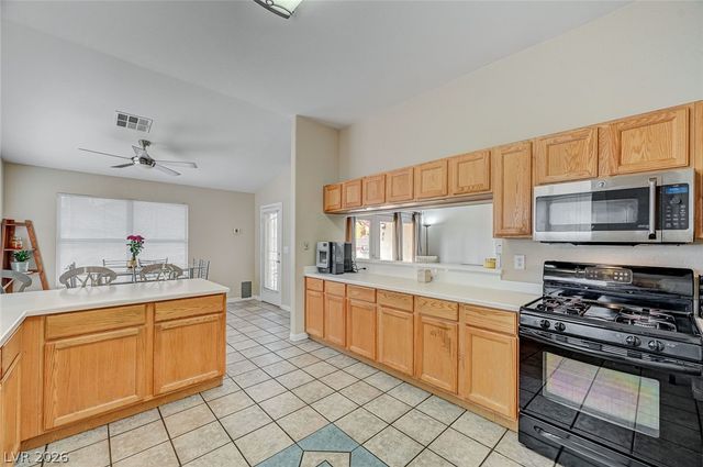 1221 Blazing Sand Street, Las Vegas, NV 89110