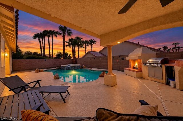1221 Blazing Sand Street, Las Vegas, NV 89110